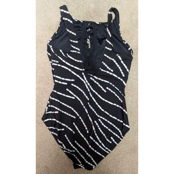 Wmn's MIRACLESUIT One-Piece Keyhole Front Black/White/Gold Metallic Swimsuit 10 - Picture 6 of 9
